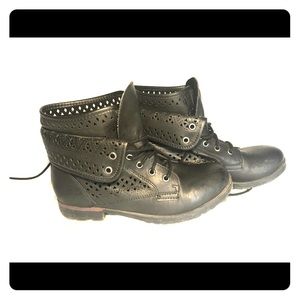 Rock & Candy black fold over boots size 8